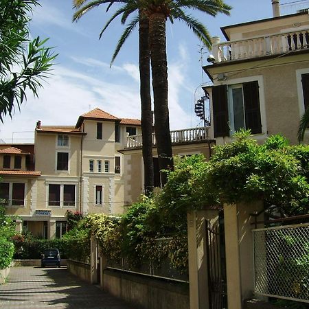 Albergo Fiorenza & Banksia Meuble Alassio Buitenkant foto