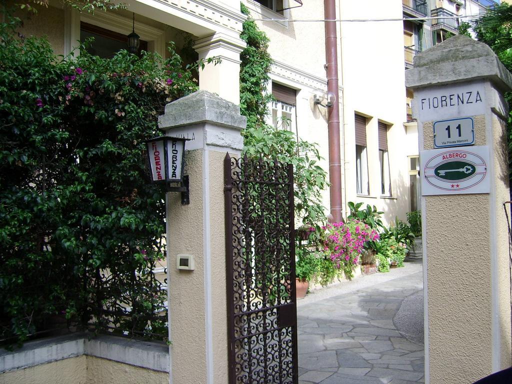 Albergo Fiorenza & Banksia Meuble Alassio Buitenkant foto